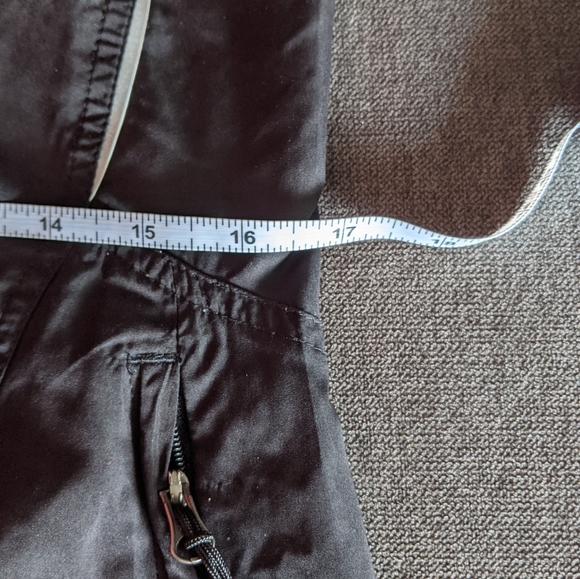 BROOKS ATHLETIC VEST, SMALL - Picture 6 of 8